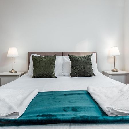 The Original Donnini Apartment Ayr Bagian luar foto
