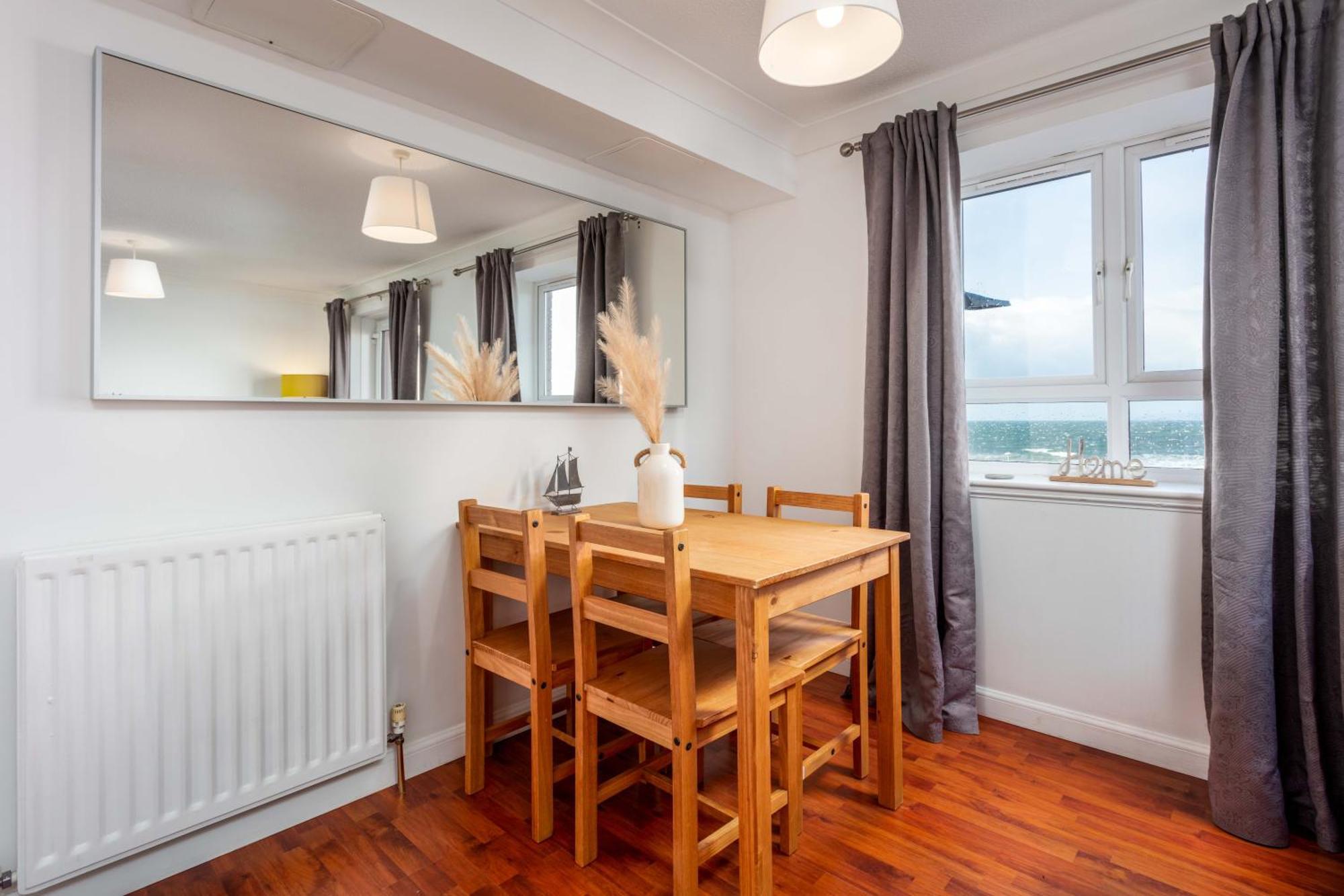 The Original Donnini Apartment Ayr Bagian luar foto